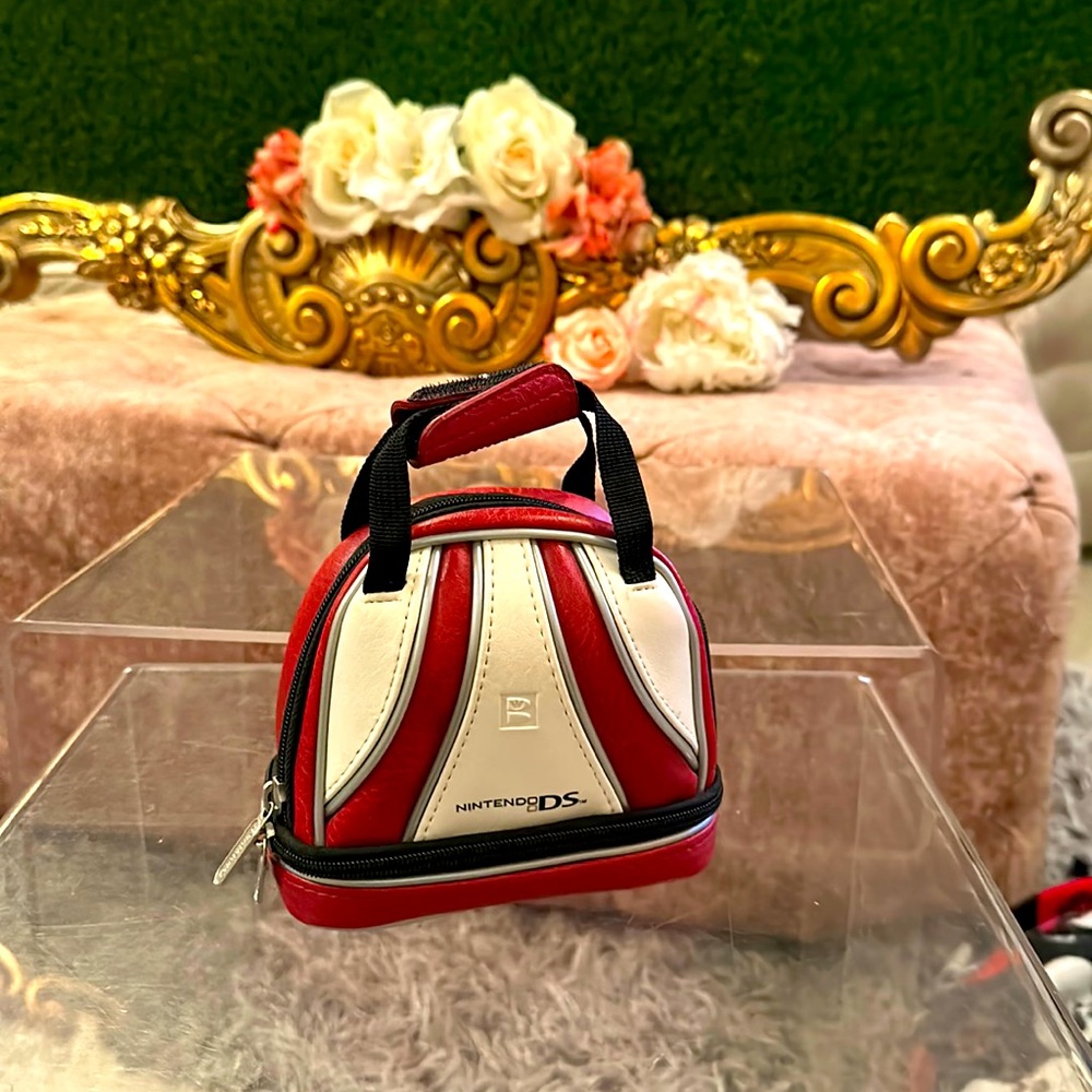 Nintendo bag and chargers vintage